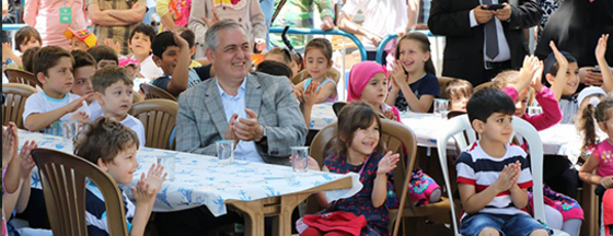Kadir Gecesi öncesi Minikler Tüm Dünya Müslümanları İçin Dualar Etti Kadir Gecesi öncesi Minikler Tüm Dünya Müslümanları İçin Dualar Etti