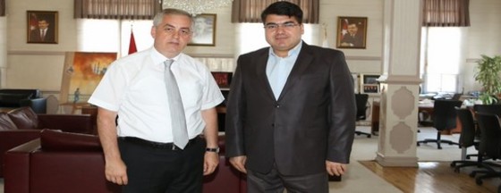BİST Yönetim Kurulu Başkanı Ulussever'den Nezaket Ziyareti BİST Yönetim Kurulu Başkanı Ulussever'den Nezaket Ziyareti