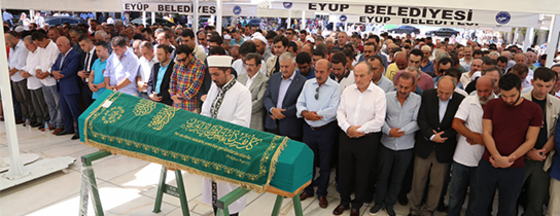 Zekeriya Demirtaş Toprağa Verildi Zekeriya Demirtaş Toprağa Verildi