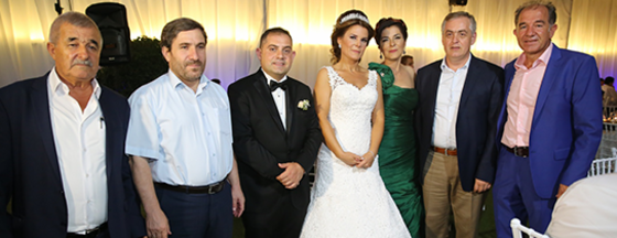 Başkan Aydın, Aydın Çiftinin Düğününe Katıldı Başkan Aydın, Aydın Çiftinin Düğününe Katıldı