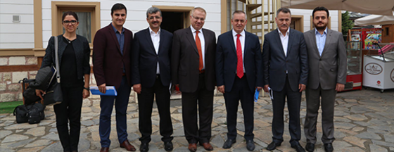 Eyüp Mezarlıkları Mercek Altına Alındı Eyüp Mezarlıkları Mercek Altına Alındı
