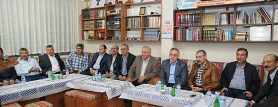Silahtarağa'da En Tatlı ‘Acı' Sohbet Silahtarağa'da En Tatlı ‘Acı' Sohbet