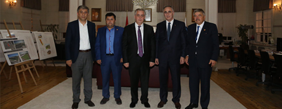 Piraziz Belediye Başkanı Görgülüoğlu'ndan Nezaket Ziyareti Piraziz Belediye Başkanı Görgülüoğlu'ndan Nezaket Ziyareti