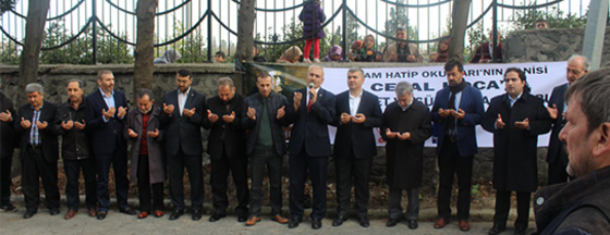 Celaleddin Ökten Hoca Vefatının 54. Yılında Mezarı Başında Anıldı Celaleddin Ökten Hoca Vefatının 54. Yılında Mezarı Başında Anıldı