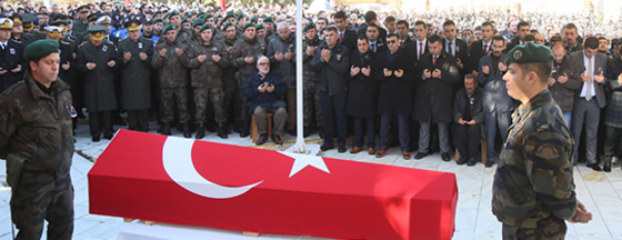 Şehit Polis Ertaş Son Yolculuğuna Uğurlandı Şehit Polis Ertaş Son Yolculuğuna Uğurlandı