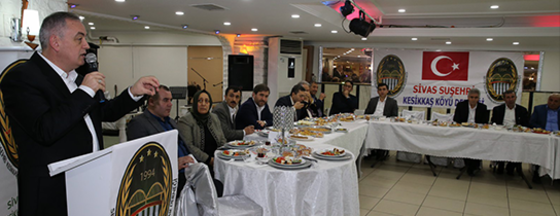Başkan Aydın, Sivaslılarla Kahvaltı Yaptı Başkan Aydın, Sivaslılarla Kahvaltı Yaptı