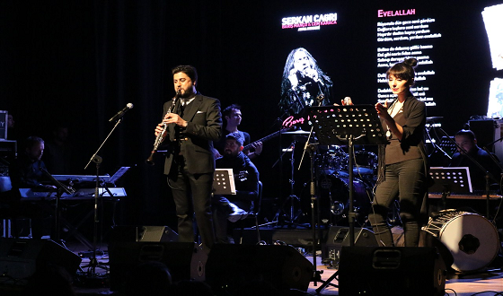 Serkan Çağrı'dan Eyüp'te Muhteşem Konser… Serkan Çağrı'dan Eyüp'te Muhteşem Konser…