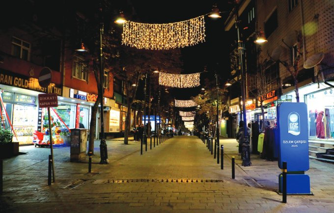 YEŞİLPINAR ÖZLEM ÇARŞISI'NI YENİLEDİK