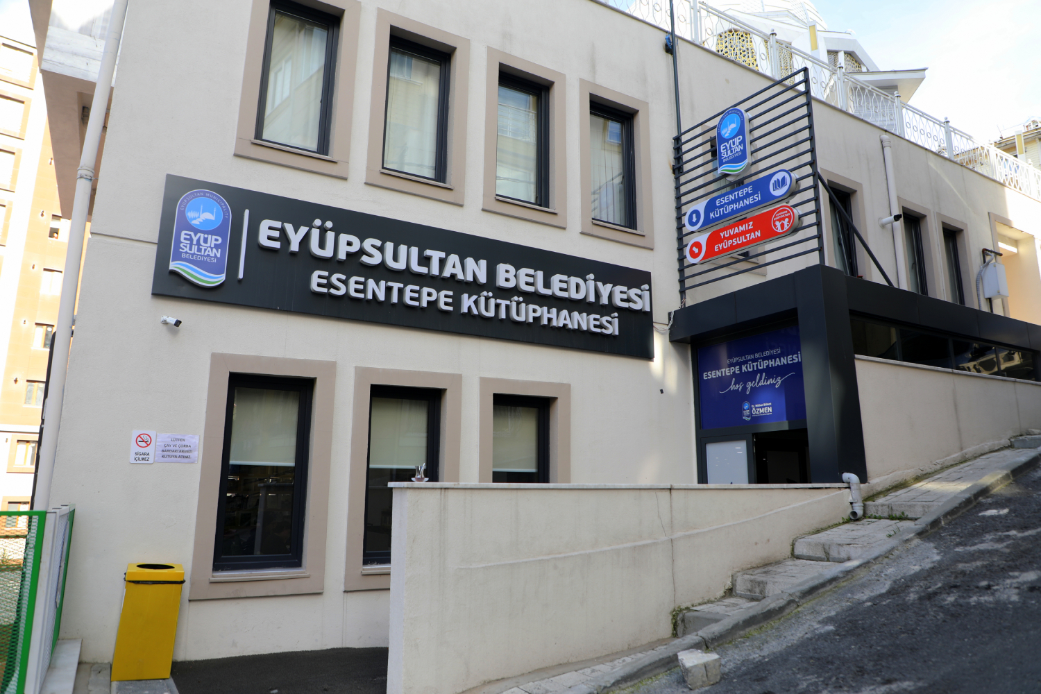 Esentepe Kütüphanesi Esentepe Kütüphanesi