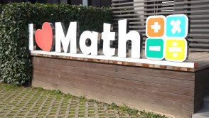 Sömestir boyunca öğrencilerimiz Matematik Evi'nde eğlenerek öğrenmenin tadını çıkardı.