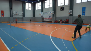 Çocuklar ve yetişkinler için spor dolu etkinlikler düzenliyoruz.